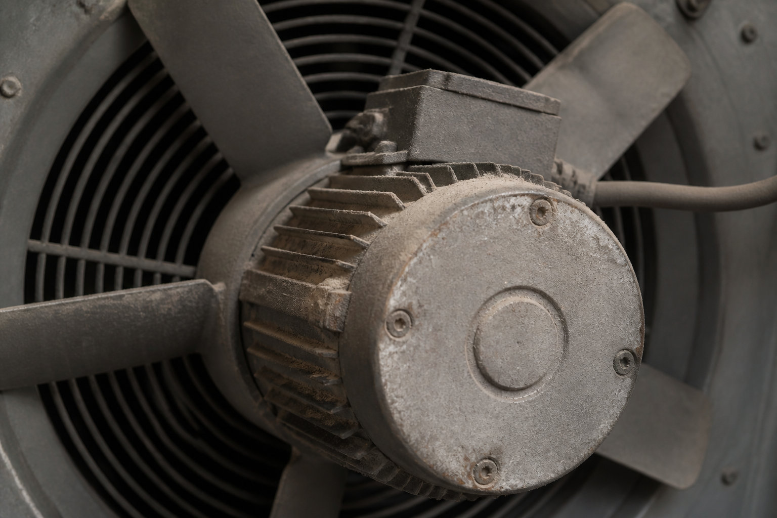 Résoudre les problèmes mécaniques et entretenir le moteur